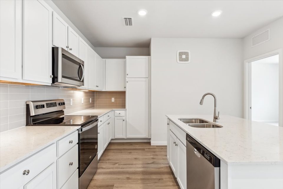 2307 485 Interlocken Blvd., #307