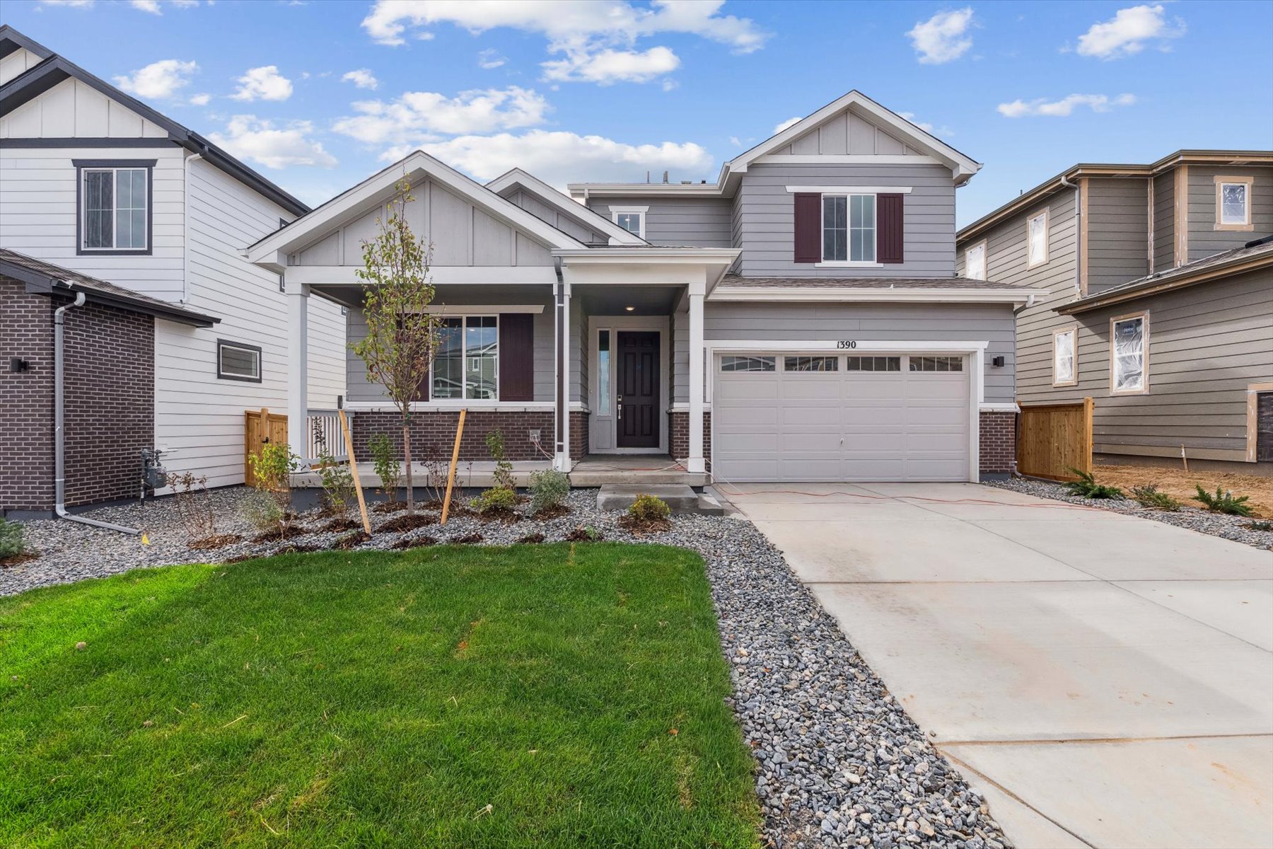 0502 1390 Loraine Circle North