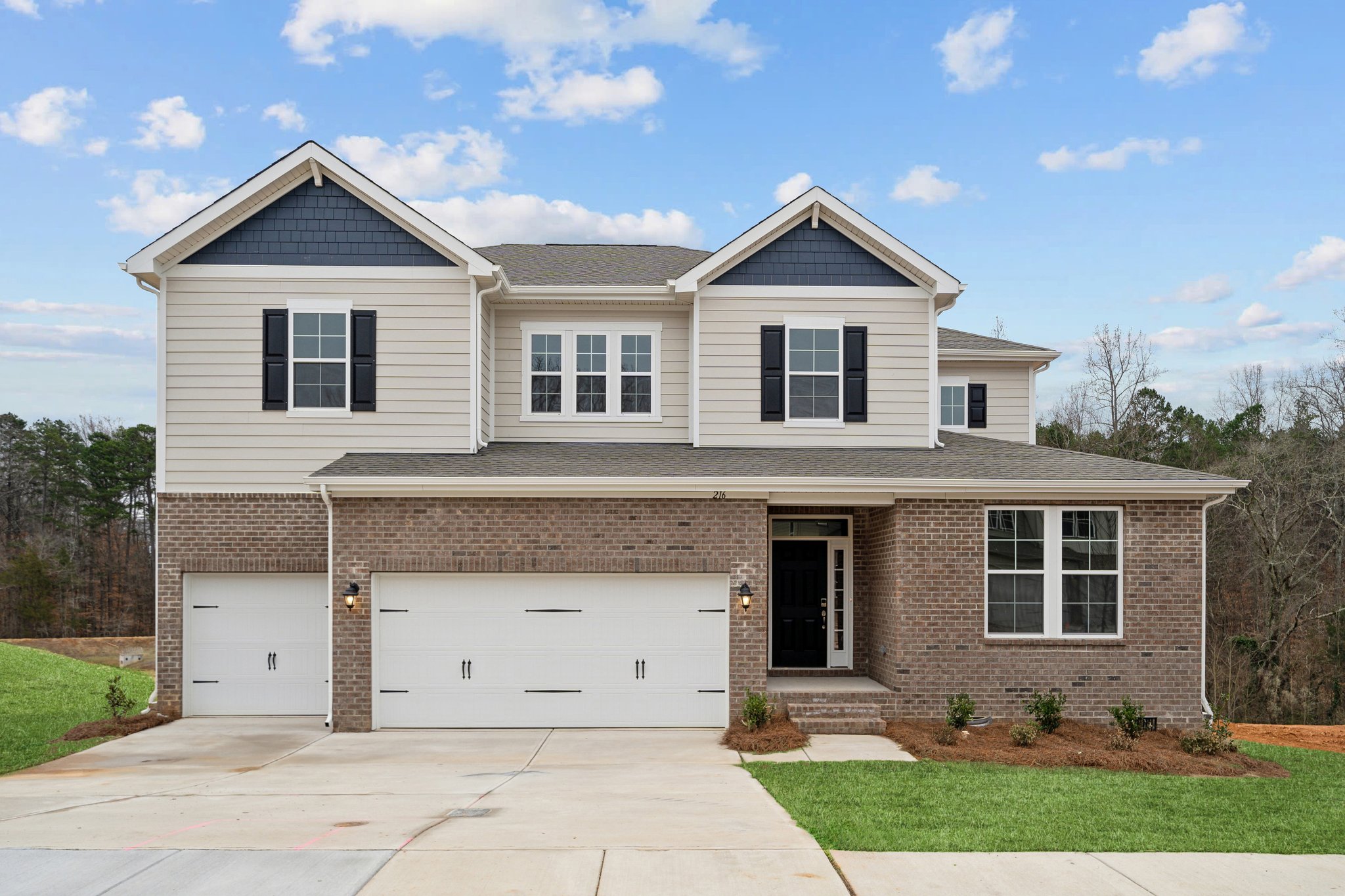 0017 216 E Warfield Dr