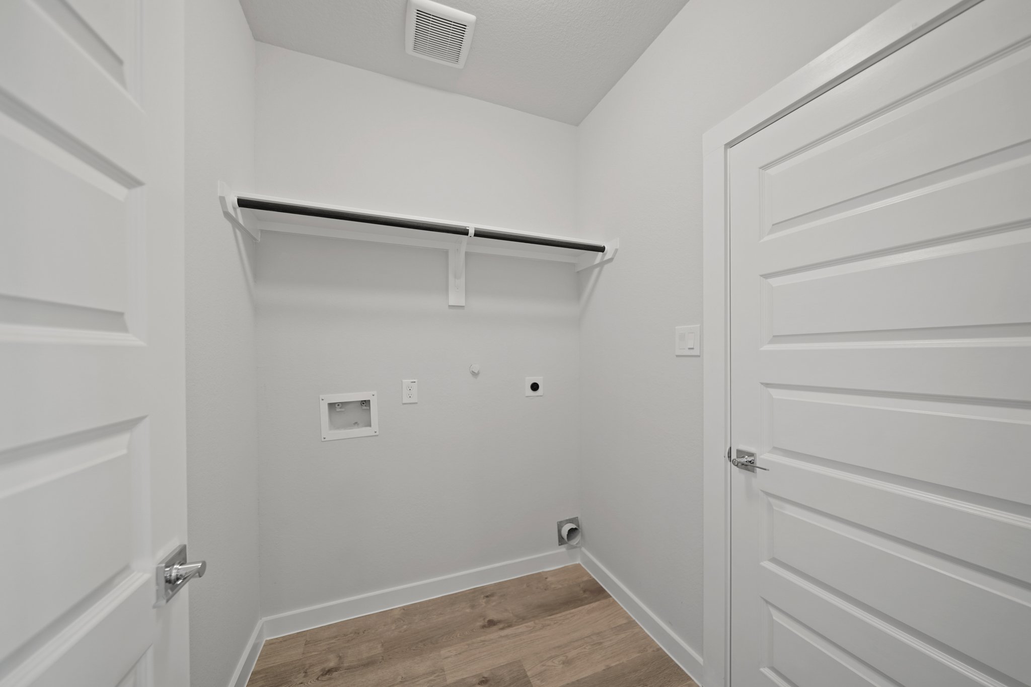 A white room with white walls.