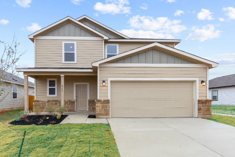 390213 2133 Maestro Drive